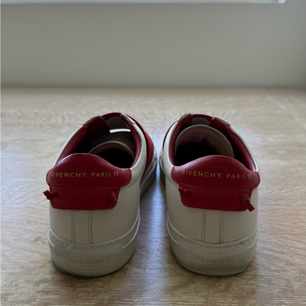 Givenchy Sneakers